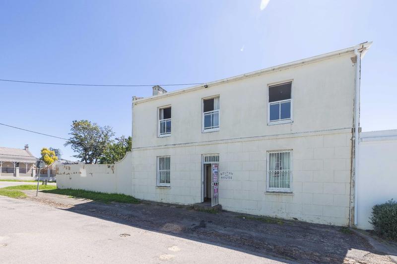 5 Bedroom Property for Sale in Sunnyside Eastern Cape
